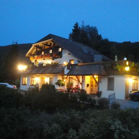 Hotel Pension Schwaiger Санкт Маргаретен им Лунгау Екстериор снимка