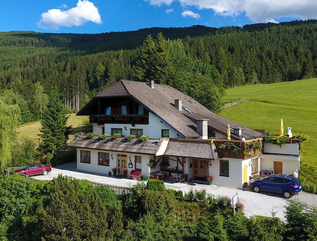 Hotel Pension Schwaiger Санкт Маргаретен им Лунгау Екстериор снимка